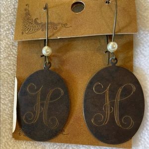 Engraved “H” earrings